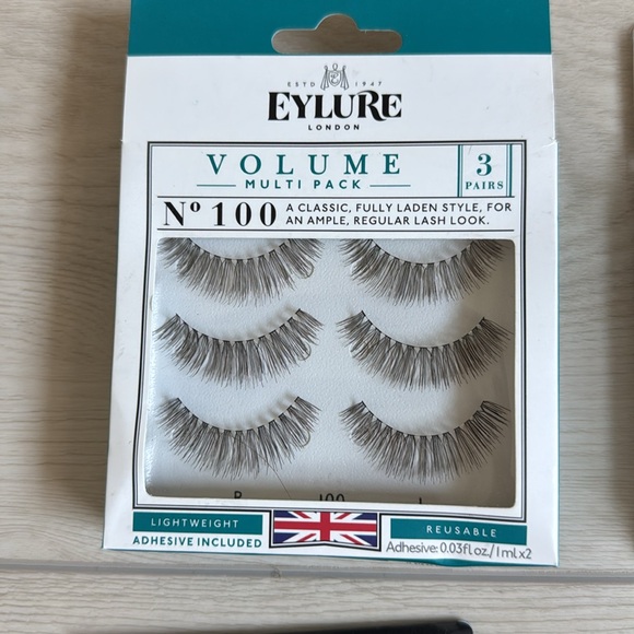 False lashes LOT of 12! Revlon, Ardell and Eyelure - Picture 2 of 6